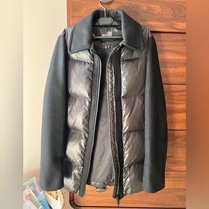 Moschino Elegant Black Puffer Coat